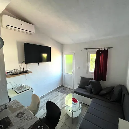 By The Sea Jelsa, Hvar - 22256 Apartment *