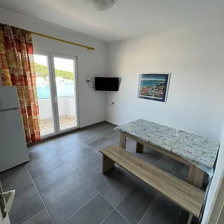 Apartment By The Sea Jelsa, Hvar - 22256 *
