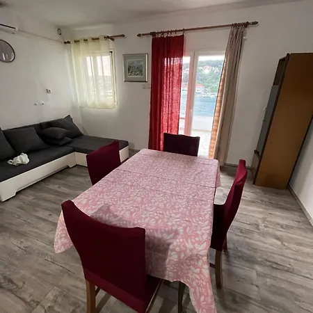 Apartment By The Sea Jelsa, Hvar - 22256 *
